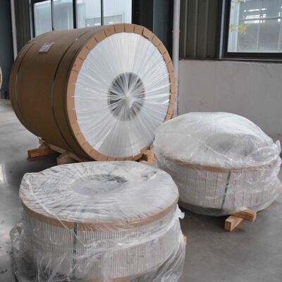 0.027' x 11.75''15''রঙিন অ্যালুমিনিয়াম গর্ত কয়েল বৃষ্টির জল সংগ্রহ সিস্টেমের জন্য সাদা পলিস্টার লেপ