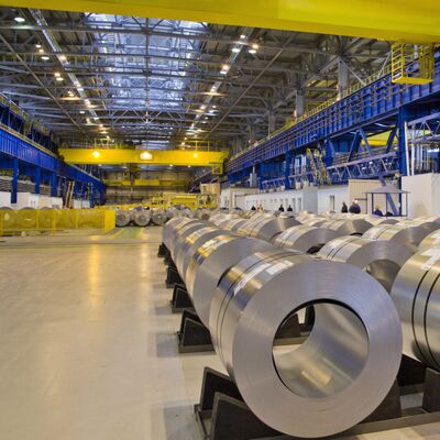 শিল্প ছাদের জন্য অ্যালুমিনিয়াম খাদ 3003 অ্যালুমিনিয়াম শীট | বেধ 0.7-1.5 মিমি | প্রস্থ 900–1500 মিমি | PE (পলিয়েস্টার) প্রলিপ্ত